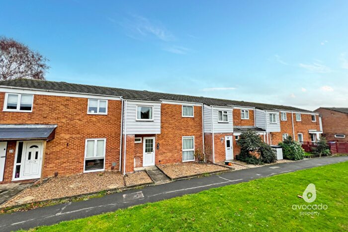 3 Bedroom Terraced House For Sale In Latimer, Bracknell, RG12