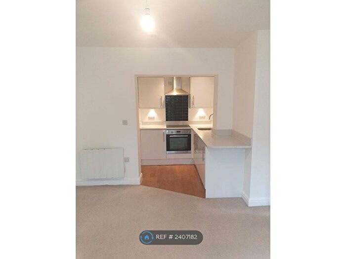 2 Bedroom Flat To Rent In Parish Ghyll Drive, Ilkley, LS29
