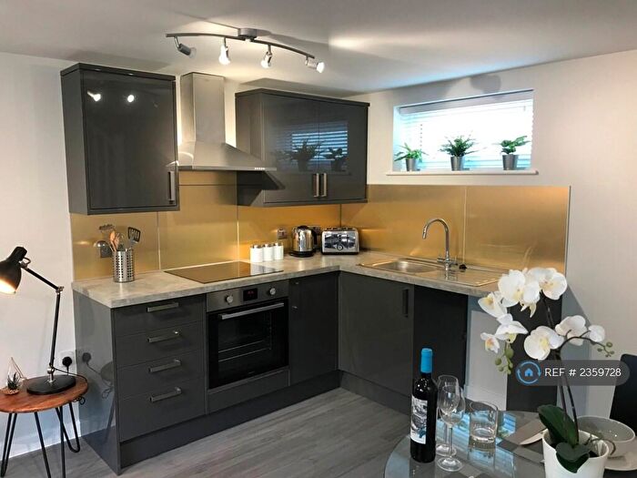 1 Bedroom Semi-Detached House To Rent In First Avenue, Chelmsford, CM1