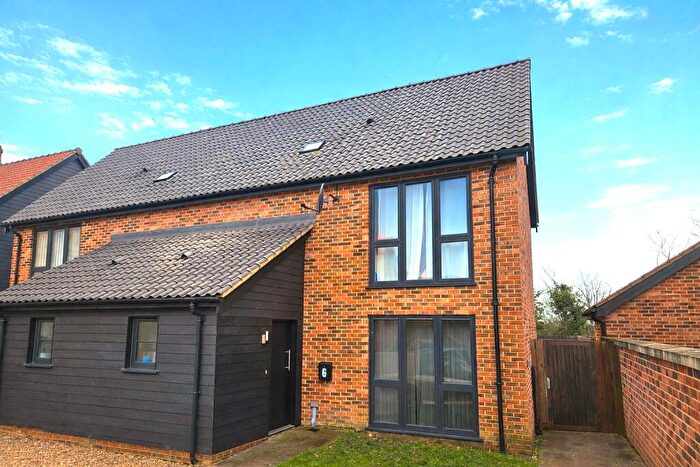 3 Bedroom Semi-Detached House For Sale In Goodrum Close, Ashwellthorpe, Norwich, Norfolk, NR16