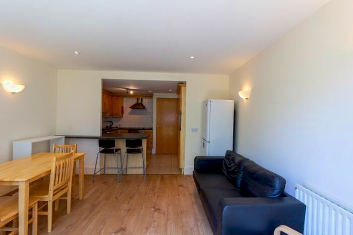 5 Bedroom Town House To Rent In Lowther Road, Holloway, Islington, North London, N7