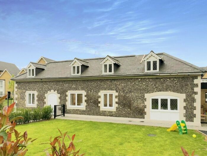 1 Bedroom Flat To Rent In Frances Mews, Nash Mills, Hemel Hempstead, HP3