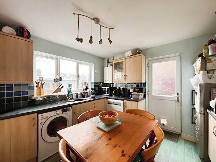4 Bedroom Detached House For Sale In Canons Close, Warminster, BA12