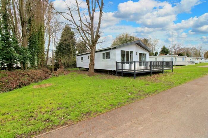 2 Bedroom Park Home For Sale In Weeley Bridge Holiday Park Clacton Road, Weeley, Clacton-On-Sea, CO16