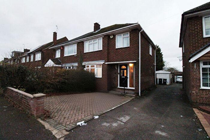 3 Bedroom Semi Detached House To Rent In Rossfold Road, Luton, LU3
