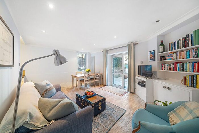2 Bedroom Flat For Sale In Chepstow Villas, Notting Hill, W11