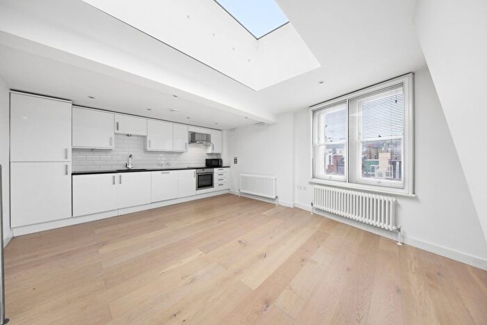 1 Bedroom Flat To Rent In Catherine Street, London, WC2B