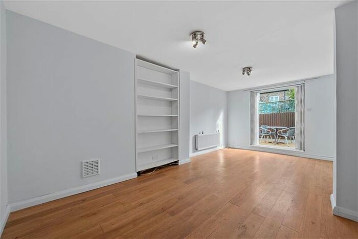 1 Bedroom Flat To Rent In Marquis Road, London, NW1