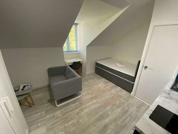 1 Bedroom Flat To Rent In Goldstone Villas, Hove, BN3