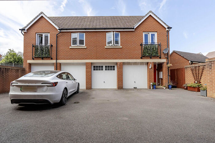 2 Bedroom Coach House For Sale In Birkbeck Chase, West Wick, Weston-super-Mare, BS24