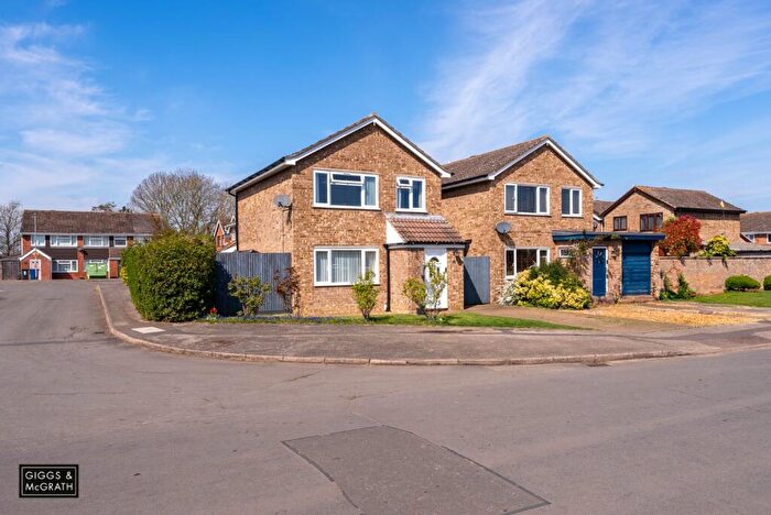 3 Bedroom Detached House For Sale In The Trundle, Somersham, Huntingdon, Cambridgeshire, PE28