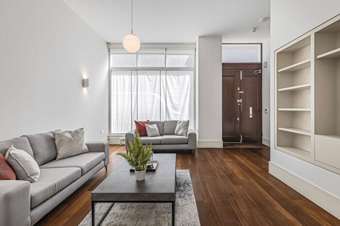 2 Bedroom Flat To Rent In Welbeck Street, London, W1G