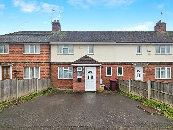2 Bedroom Terraced House For Sale In Callington Road, Reading, Berkshire, RG2