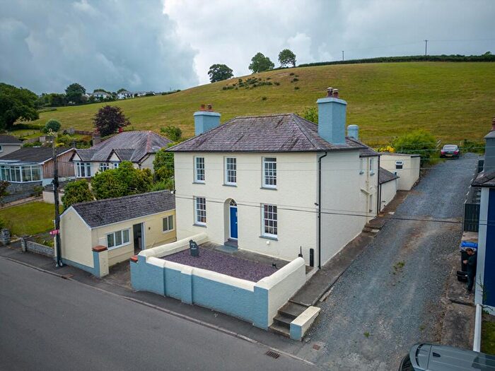 4 Bedroom Town House For Sale In Panteg Road, Aberaeron, SA46