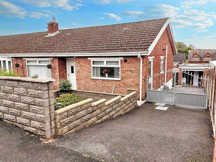 3 Bedroom Semi-Detached Bungalow For Sale In Woodlands Park, Bridgend, CF33