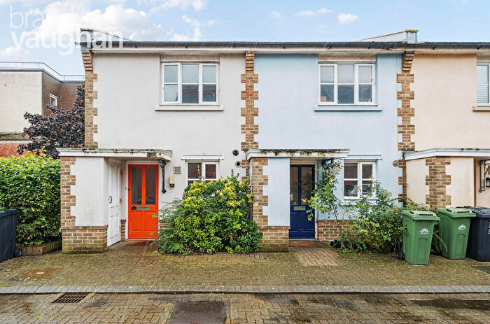 2 Bedroom Terraced House To Rent In The Graperies, Brighton, BN2