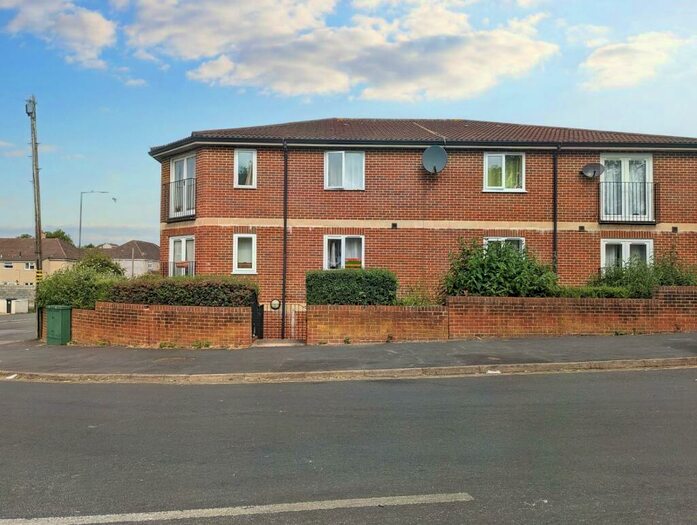 1 Bedroom Apartment To Rent In Cater Road, Bristol, BS13