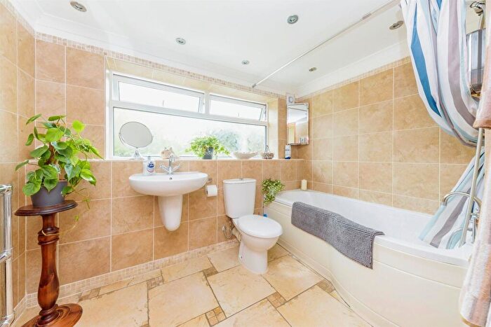 4 Bedroom Detached House For Sale In Station Road, Nassington, Peterborough, PE8