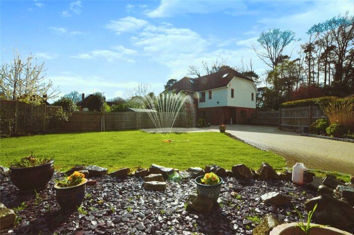 5 Bedroom Detached House To Rent In Farmhouse Close, Pyrford, Woking, Surrey, GU22