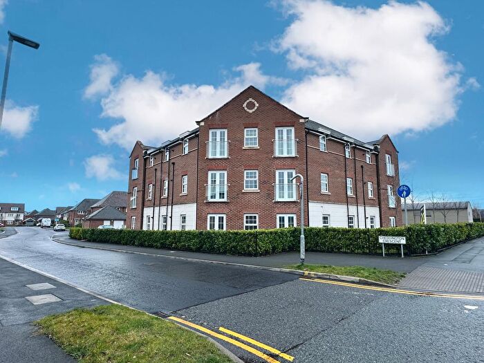 2 Bedroom Flat For Sale In Cheddington Crescent, Warrington, WA5