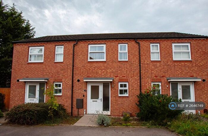 2 Bedroom Terraced House To Rent In Elm Walk, Coventry, CV4