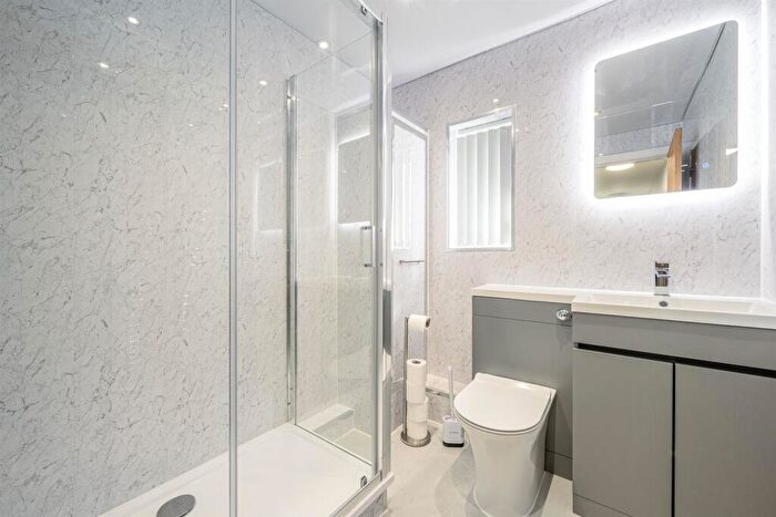 1 Bedroom Flat To Rent In High Street, Wordsley, Stourbridge, DY8