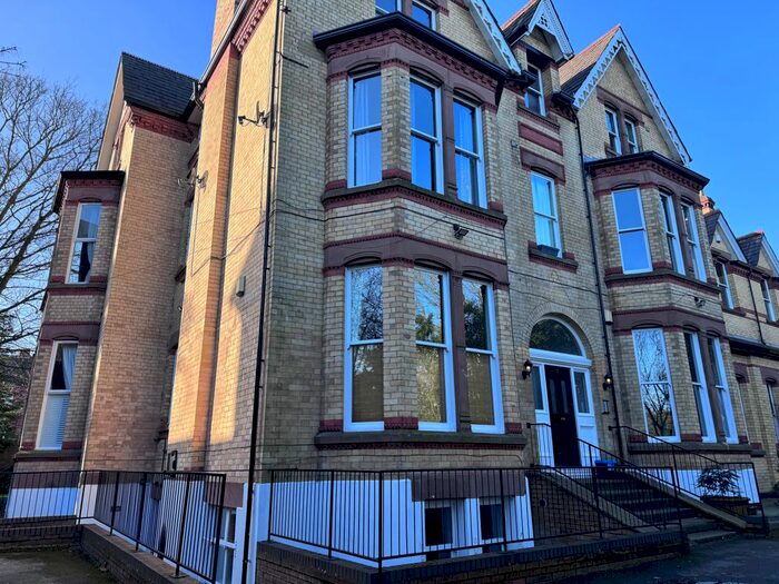 2 Bedroom Flat To Rent In House, Aigburth Drive, Liverpool, L17