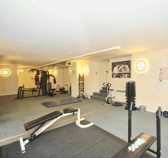 2 Bedroom Flat To Rent In Dee Street, Aberdeen, AB11