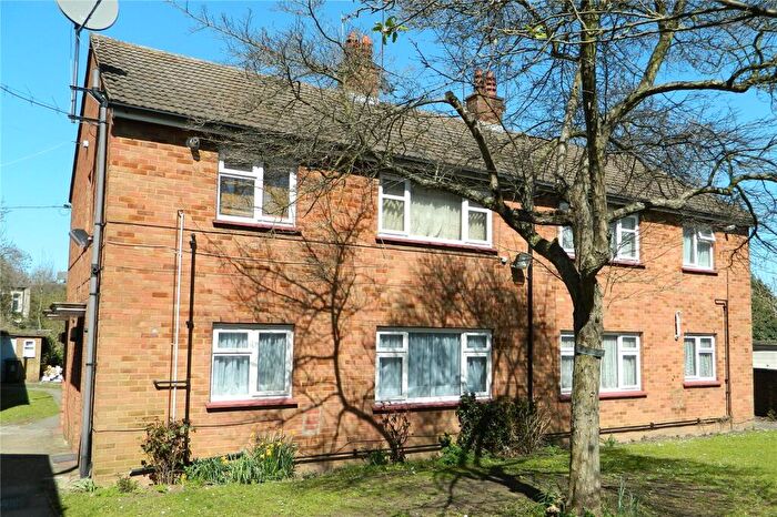 1 Bedroom Apartment To Rent In The Chestnuts, Colindeep Lane, London, NW9