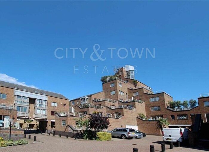 2 Bedroom Apartment To Rent In Cumberland Mills Square, London, E14