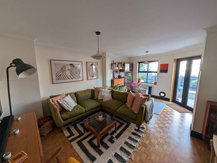 3 Bedroom Terraced House For Sale In Breakspears Mews, London, SE4
