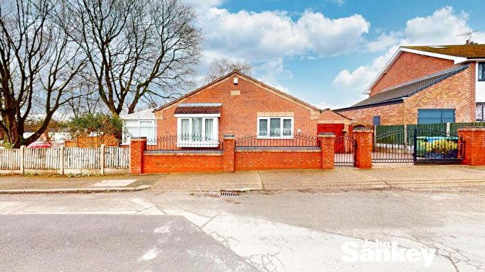 2 Bedroom Detached Bungalow For Sale In Westdale Road, Mansfield, NG19