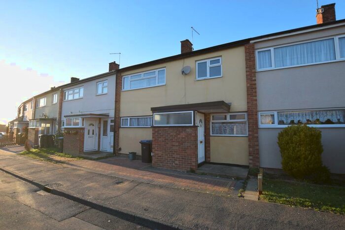3 Bedroom House To Rent In Hookfield, Harlow, CM18