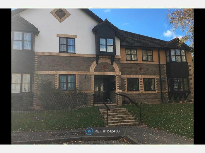 2 Bedroom Flat To Rent In Reading, Reading, RG30