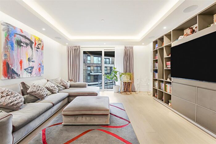 2 Bedroom Flat To Rent In Chelsea Creek Tower, Chelsea Creek, SW6