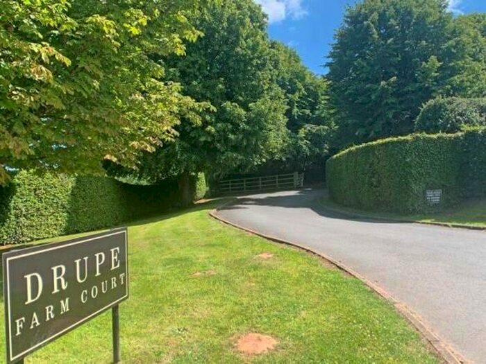 2 Bedroom Barn Conversion For Sale In Exmouth Road, Colaton Raleigh, Sidmouth, EX10