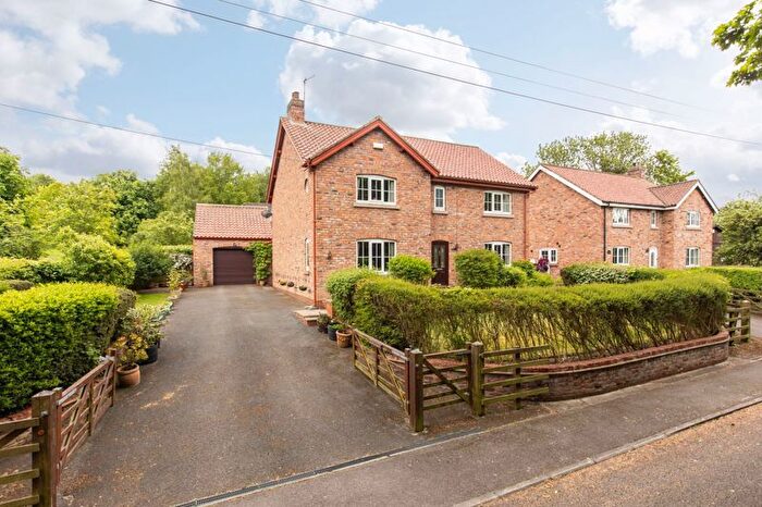 4 Bedroom Detached House For Sale In Scarborough Road, West Heslerton, Malton, YO17