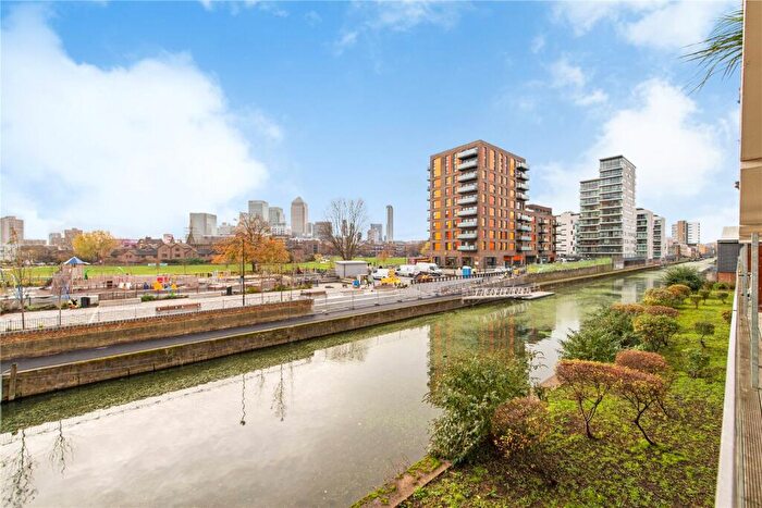 2 Bedroom Apartment To Rent In Ursula Gould Way, E14