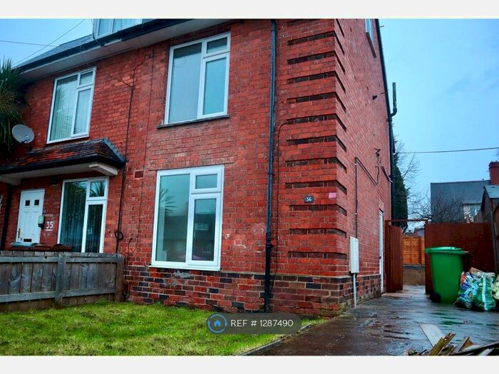 3 Bedroom End Of Terrace House To Rent In Radley Square, Nottingham NG6