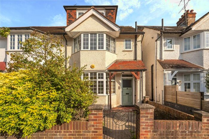 5 Bedroom Property To Rent In Enmore Gardens, East Sheen, SW14