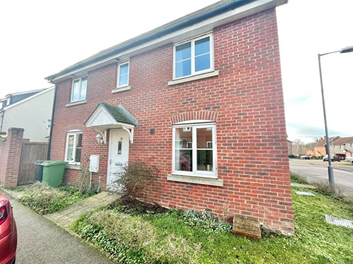 3 Bedroom Semi-Detached House To Rent In Lobelia Lane, Norwich, NR4
