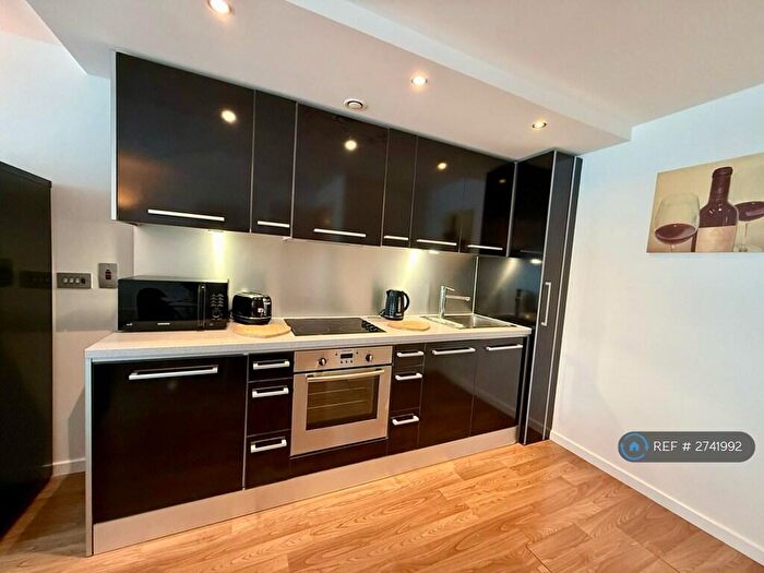 2 Bedroom Flat To Rent In Wellington Street, Leeds, LS1