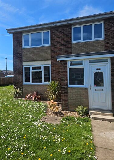 3 Bedroom Semi-Detached House To Rent In Francis Avenue, Withernsea, HU19