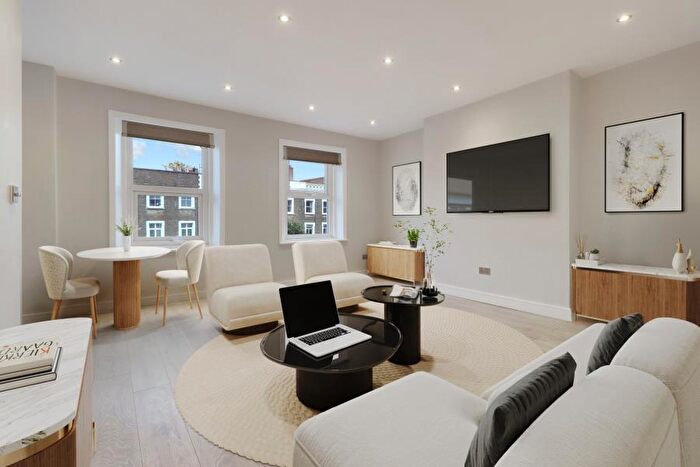 2 Bedroom Apartment To Rent In Brecknock Road, Kentish Town, N7
