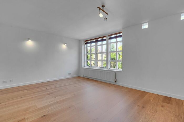 1 Bedroom Flat To Rent In Martineau Mews, London, N5