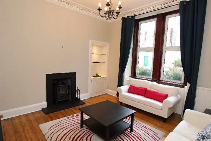 2 Bedroom Flat To Rent In Cambridge Gardens, Edinburgh, EH6