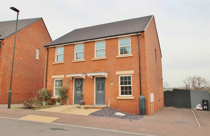 2 Bedroom Semi-Detached House To Rent In Abbots Gate, Lydney GL15