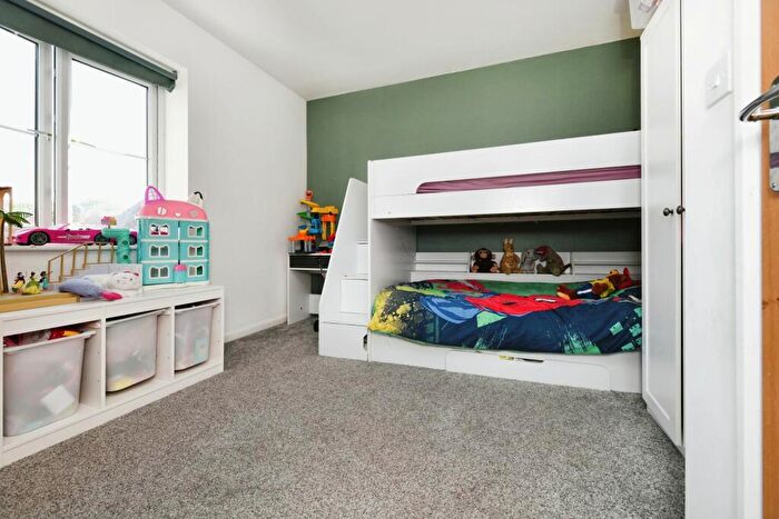 2 Bedroom End Of Terrace House For Sale In Widvale Road, Mountnessing, Brentwood, Essex, CM15