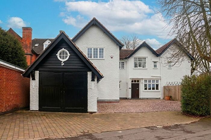 5 Bedroom Semi Detached House For Sale In Knighton Road, Leicester, LE2