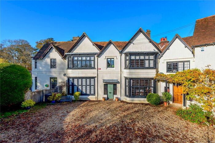 3 Bedroom Flat For Sale In Kings Somborne, Stockbridge, Hampshire SO20